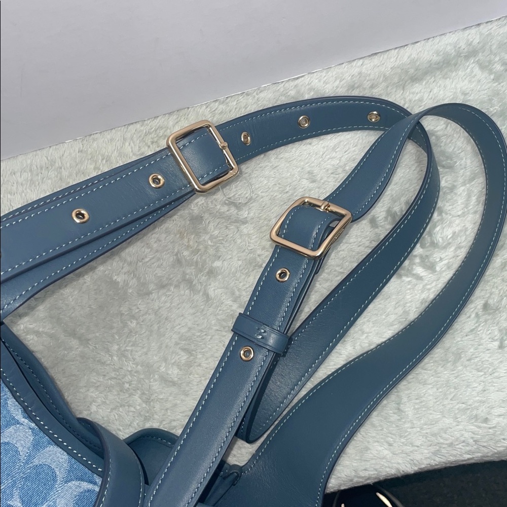 NWT Coach Denim ‘Hadley’ Crossbody - Picture 8 of 12